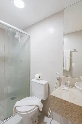 Uma casa de banho em Carppa Hotel