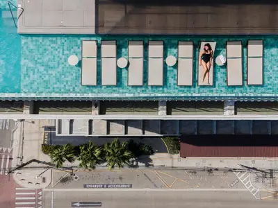 O edifício onde o hotel está situado