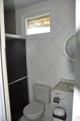 Uma casa de banho em Brisa Mar
