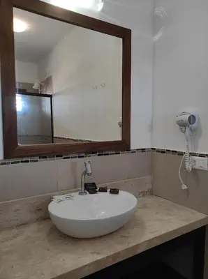 Uma casa de banho em Hotel Sao Francisco