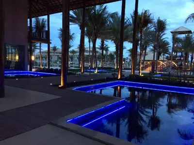 A piscina em ou perto de apartamento vista mar