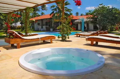 A piscina em ou perto de Tucano Pousada