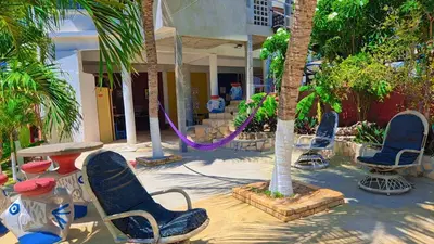 Um jardim no exterior de Casa no Residencia Familia
