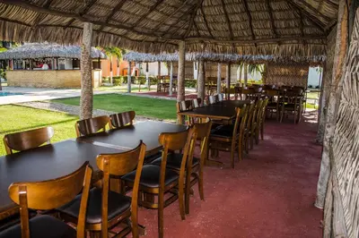 Um restaurante ou outro lugar para comer em Pousada Brasil Cumbuco
