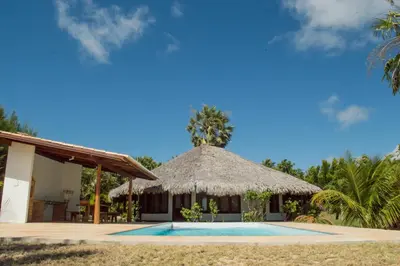 A piscina em ou perto de Refugios Parajuru - Villa Alegre