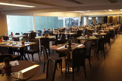 Um restaurante ou outro lugar para comer em Bourbon Hotel Fortaleza