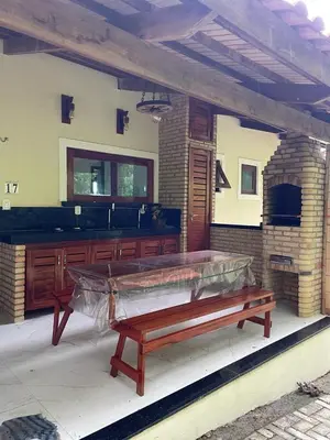 O edifício onde o apartamento está situado