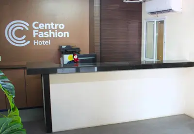 Um certificado, prémio, placa ou documento mostrado em Hotel Centro Fashion