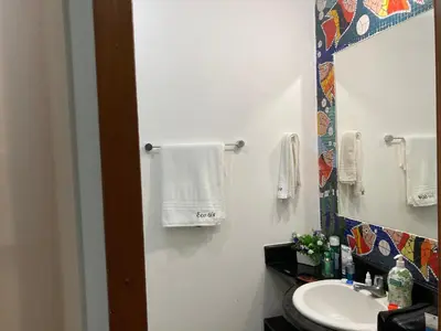 Uma casa de banho em Bangalô Eco Residence Flecheiras