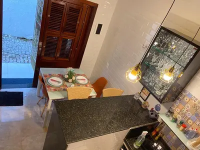 A cozinha ou kitchenette de LINDO CHALÉ NO CENTRO DE GUARAMIRANGA