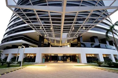 O edifício onde o apartamento está situado
