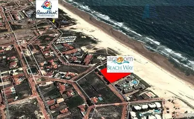 Uma vista do mar geral ou uma vista do mar a partir do apartamento