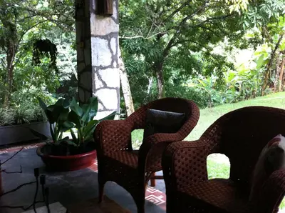 Um jardim no exterior de Sitio Alto da Montanha - você em paz com a natureza