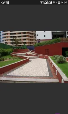 O edifício onde o apartamento está situado