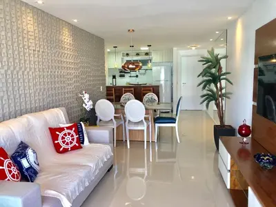 Uma área de estar em Apto. Solárium com vista Piscina Próx. Beach Park