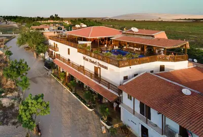 O edifício onde o hotel está situado