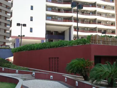 O edifício onde o apartamento está situado