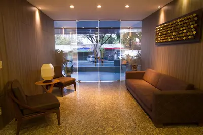 Uma área de estar em San Phillip Flat Hotel
