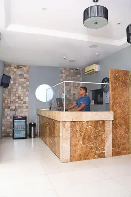 Os clientes hospedados em Hotel Aquarius