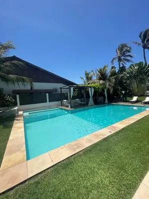 A piscina em ou perto de BEACH VILLA Camurupim