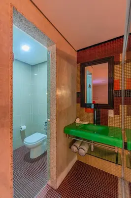 Uma casa de banho em Spa urbano Motel Adult Only