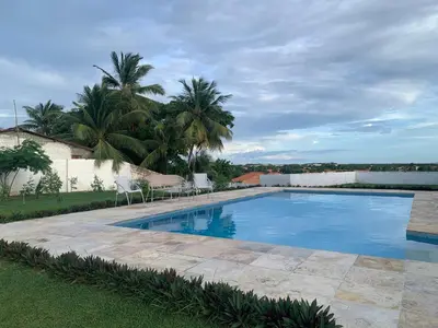 A piscina em ou perto de CAMA & CAFÉ BED & BREAKFAST HOSPEDARIA MORRO BRANCO 3 MIN A PÉ DAS FALÉSIAs 2 QUADRAS DA PRAIA 1 QUADRA DO MIRANTE & FEIRINHA