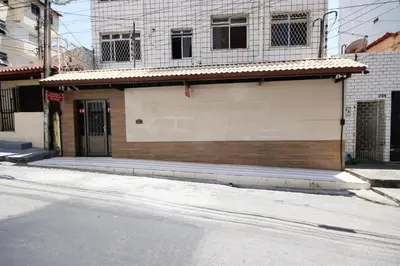 O edifício onde o apartamento está situado