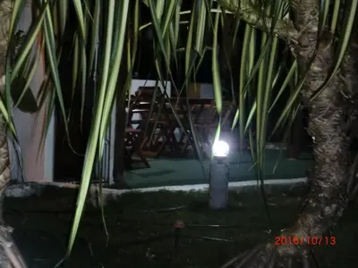 Um jardim no exterior de Pousada Yuste Beach Farm