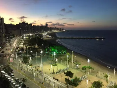 Uma vista do mar geral ou uma vista do mar a partir do aparthotel