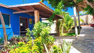 Um jardim no exterior de Casa do Galego no Residência Família