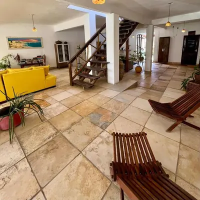 Uma área de estar em Casa da Juma