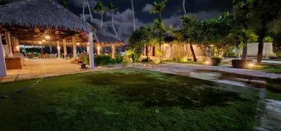 Um jardim no exterior de Frente Mar Cumbuco - Eco Paradise Apts 219 - 220 - 234