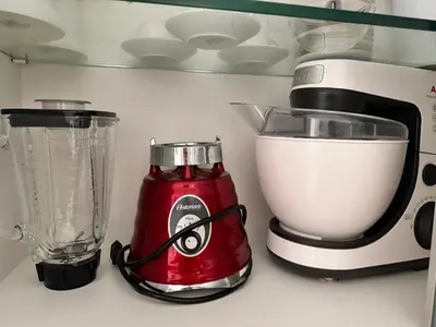 Comodidades para chá e café em GranSol, Terreo, Pé na areia, 03 qtos, 08 adultos e 02 crianças, a 600m do B PARK