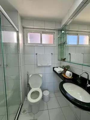 Uma casa de banho em AllMar Flats - Apartamentos frente mar - Beach Village