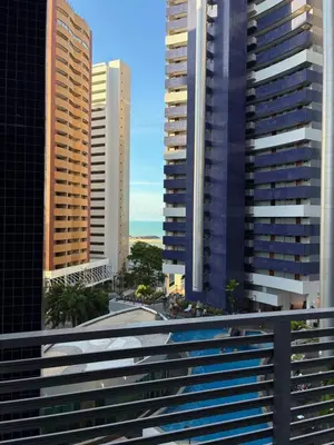 O edifício onde o apartamento está situado
