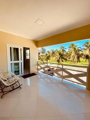 Uma varanda ou terraço em Casa em flecheiras com piscina
