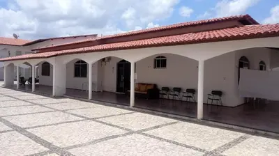 O edifício onde o hotel está situado
