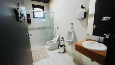 Uma casa de banho em Casa na praia, Porto das Dunas, Aquiraz