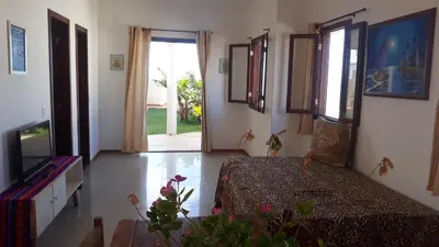 Uma televisão e/ou sistema de entretenimento em Villa Serena
