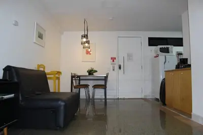 A planta de 13 FLAT BEIRA MAR Com ENERGIA, VAGA, 3 CAMAS, WI-FI e AR