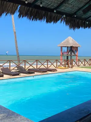 A piscina em ou perto de Eco Paradise Cumbuco pé na areia 202