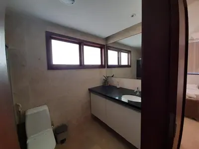 Uma casa de banho em Taibá Beach Resort casa térrea ou chalet enteiro