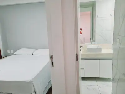 Uma casa de banho em Flats Mar Atlântico Residence