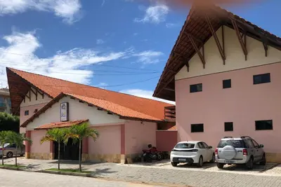 O edifício onde o apartamento está situado