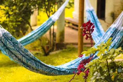 Um jardim no exterior de Pousada Estância Monte Horebe