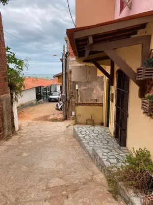 O edifício onde o alojamento de turismo selvagem está situado