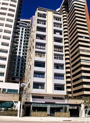 O edifício onde o apartamento está situado