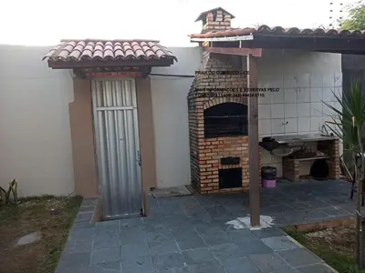 O edifício onde a casa de hóspedes está situado