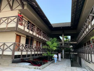 O edifício onde o apartamento está situado