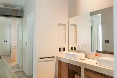 Uma casa de banho em Casa Katu